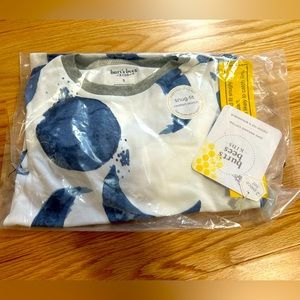 Burt’s Bees 5T blue moon pattern 2-piece pajama set - new